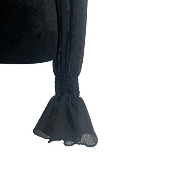 White Fox Size Small  Top Blouse Long Sleeve Black Back Tie Open Sexy - Picture 4 of 7